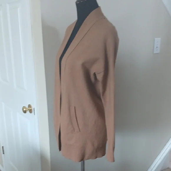 💓Lord & Taylor Camel Knit Cardigan - Picture 7 of 8